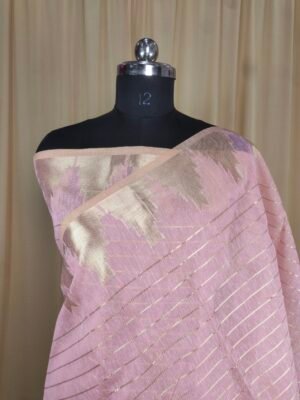 Slub Cotton Saree In Strawberry Colour With Zari Thread Weaving Work