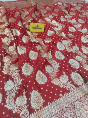 Pure Banarasi Saree in Kattan feel with Traditional Booti Zari Weaving