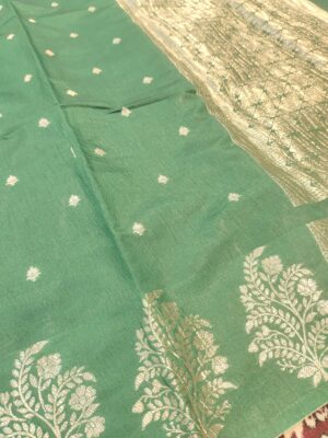 Home Fancy Floral Skirt Boota Lite Crushed Fabric Saree With Contrast Blouse